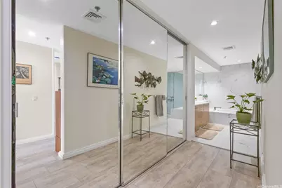 1 Keahole Place #3310, Honolulu, HI 96825 - Photo 11