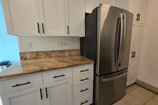 2465 Ala Wai Blvd, Honolulu, HI 96815 - Photo 9