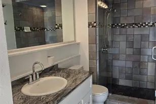 2465 Ala Wai Blvd, Honolulu, HI 96815 - Photo 11