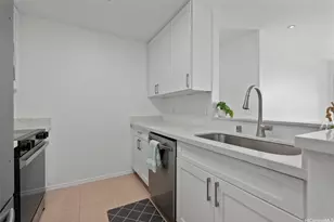 94-1475 Waipio Uka St, Waipahu, HI 96797 - Photo 5