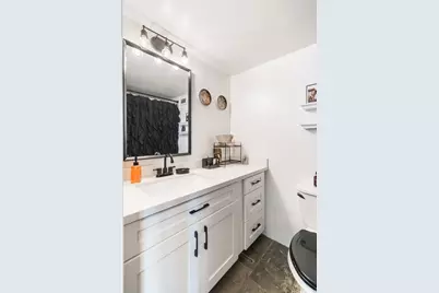 1069 Spencer Street #402, Honolulu, HI 96822 - Photo 11