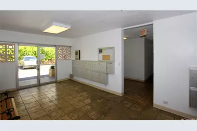 2649 Varsity Place #411, Honolulu, HI 96826 - Photo 13