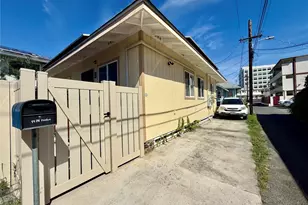 1424 Holelua Pl, Honolulu, HI 96817 - Photo 1