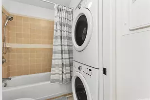 1201 Wilder Ave, Honolulu, HI 96822 - Photo 13