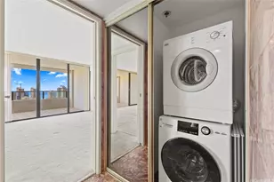 581 Kamoku St, Honolulu, HI 96826 - Photo 13