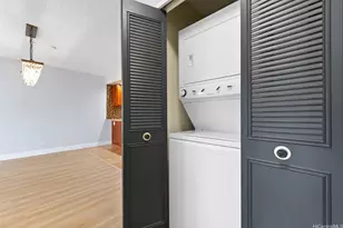 501 Hahaione St, Honolulu, HI 96825 - Photo 11