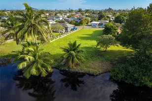 221 Kihapai St, Kailua, HI 96734 - Photo 11