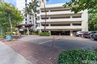 469 Ena Rd, Honolulu, HI 96815 - Photo 25