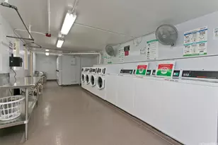 225 Queen St, Honolulu, HI 96813 - Photo 23