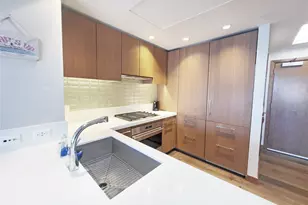 1555 Kapiolani Blvd, Honolulu, HI 96814 - Photo 3