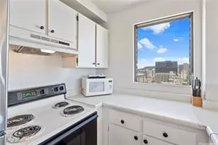 2240 Kuhio Ave, Honolulu, HI 96815 - Photo 11