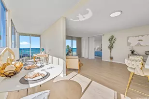 3056 Kalakaua Ave, Honolulu, HI 96815 - Photo 17