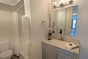 1717 Ala Wai Blvd, Honolulu, HI 96815 - Photo 15