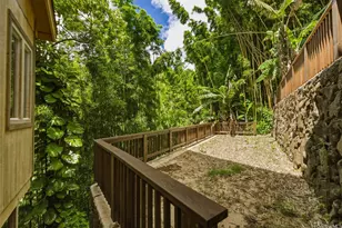 4142 Round Top Dr, Honolulu, HI 96822 - Photo 21