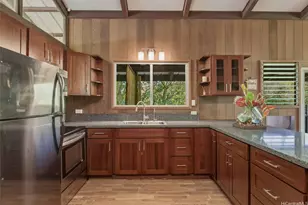 4142 Round Top Dr, Honolulu, HI 96822 - Photo 3