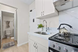 1560 Kanunu St, Honolulu, HI 96814 - Photo 7