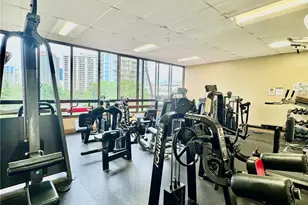 411 Hobron Ln, Honolulu, HI 96815 - Photo 19