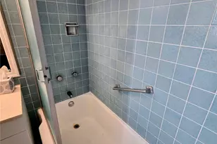 2969 Kalakaua Ave, Honolulu, HI 96815 - Photo 9