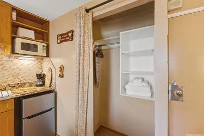 2450 Prince Edward Street #1002A, Honolulu, HI 96815 - Photo 7