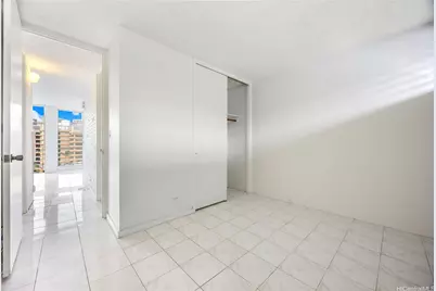620 McCully Street #902, Honolulu, HI 96826 - Photo 9