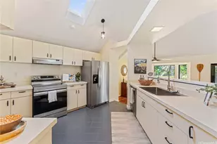 358 Kuanalu Pl, Honolulu, HI 96825 - Photo 11