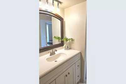 430 Keoniana Street #1201, Honolulu, HI 96815 - Photo 9