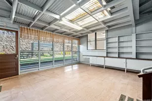 4022 Pakahi Pl, Honolulu, HI 96816 - Photo 7