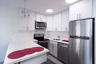 2140 Kuhio Ave, Honolulu, HI 96815 - Photo 9