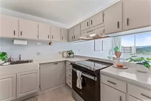3045 Ala Napuaa Pl, Honolulu, HI 96818 - Photo 1