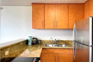 300 Wai Nani Way, Honolulu, HI 96815 - Photo 5