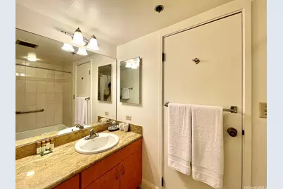 300 Wai Nani Way #II1811, Honolulu, HI 96815 - Photo 13