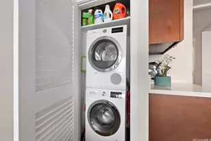 2999 Kalakaua Ave, Honolulu, HI 96815 - Photo 23