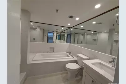 1525 Wilder Avenue #1004, Honolulu, HI 96822 - Photo 9