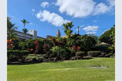 1525 Wilder Avenue #1004, Honolulu, HI 96822 - Photo 13