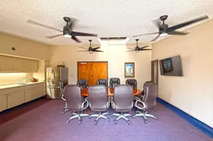 1910 Ala Moana Blvd, Honolulu, HI 96815 - Photo 21