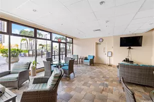 229 Paoakalani Ave, Honolulu, HI 96815 - Photo 23