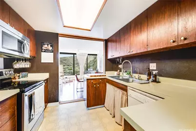 250 Kawaihae Street #10E, Honolulu, HI 96825 - Photo 13