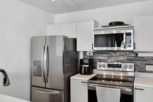 60 N Beretania St, Honolulu, HI 96817 - Photo 9