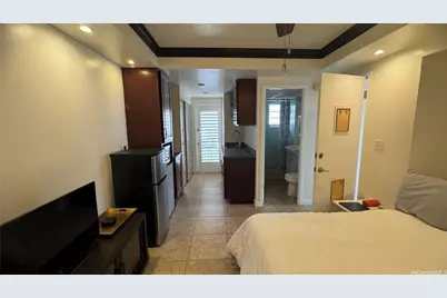 2547 Ala Wai Boulevard #702, Honolulu, HI 96815 - Photo 11