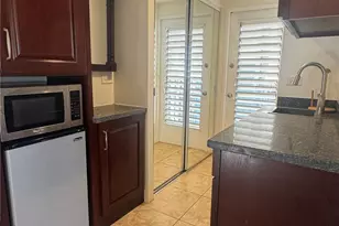 2547 Ala Wai Blvd, Honolulu, HI 96815 - Photo 15