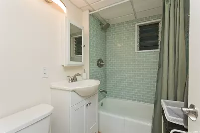 2547 Ala Wai Boulevard #702, Honolulu, HI 96815 - Photo 9