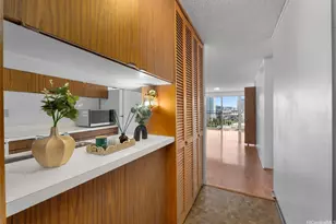 1073 Kinau St, Honolulu, HI 96814 - Photo 11