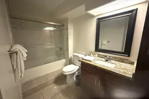 2465 Kuhio Ave, Honolulu, HI 96815 - Photo 17