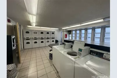 2465 Kuhio Avenue #304, Honolulu, HI 96815 - Photo 17