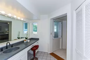 2654 Lowrey Ave, Honolulu, HI 96822 - Photo 9