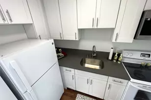 1560 Thurston Ave, Honolulu, HI 96822 - Photo 3