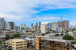 2714 Kahoaloha Ln, Honolulu, HI 96826 - Photo 9