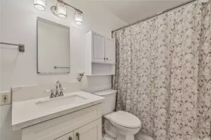 1717 Ala Wai Blvd, Honolulu, HI 96815 - Photo 15