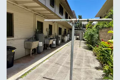 1329 Matlock Avenue, Honolulu, HI 96814 - Photo 3