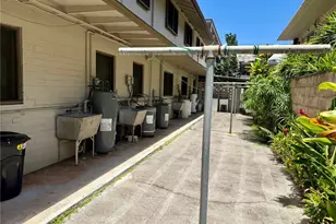1329 Matlock Ave, Honolulu, HI 96814 - Photo 3